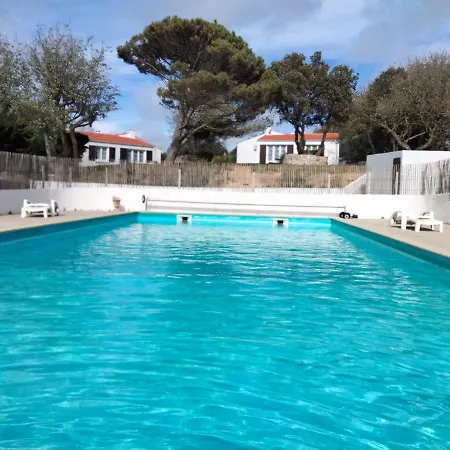 Les Pieds Dans L'eau Acces Direct A La * La Cotinière