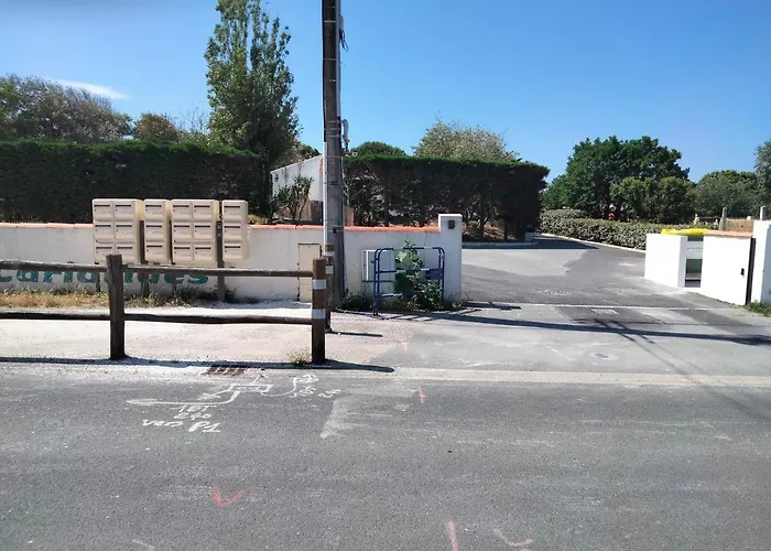 Les Pieds Dans L'eau Acces Direct A La La Cotiniere